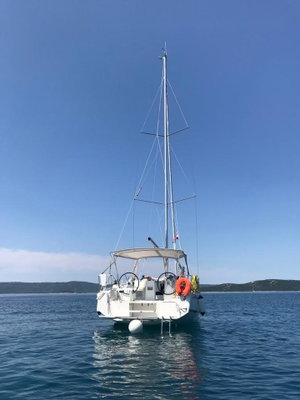 Oceanis 35.1 „Idila“ – fotka 6