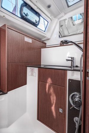 Bavaria Cruiser 37
