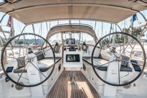Bavaria Cruiser 37