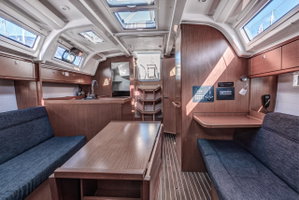Bavaria Cruiser 37