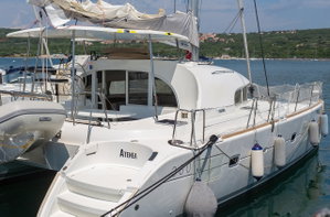 Lagoon 380 S2 „Atenea“ – fotka 1