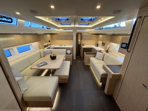 Bavaria C57 Style „Mina“ – fotka 3