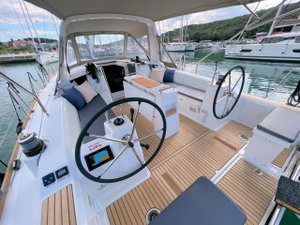 Oceanis 38.1 „Jana“ – fotka 11