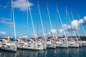 Oceanis 38.1 „Nirvana“ – fotka 1