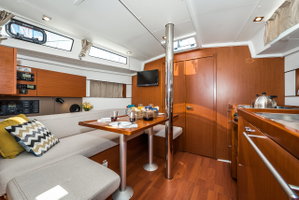 Oceanis 38.1 „Simple Minds“ – fotka 11