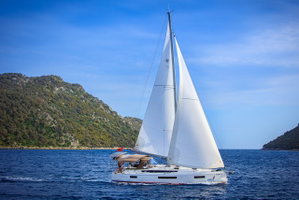 Sun Odyssey 440 „Trinity“ – fotka 12