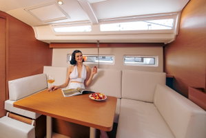 Sun Odyssey 440 „White Rabbit“ – fotka 13