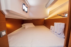 Sun Odyssey 440 „White Rabbit“ – fotka 17