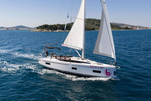 Bavaria C38 „Nela“ – fotka 1