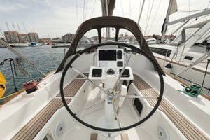 Sun Odyssey 33i „Cosma“ – fotka 7