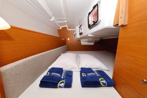 Sun Odyssey 33i „Cosma“ – fotka 27