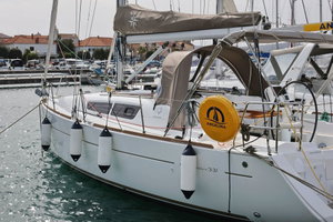 Sun Odyssey 33i „Cosma“ – fotka 2