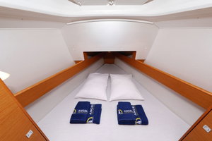 Sun Odyssey 33i „Cosma“ – fotka 29