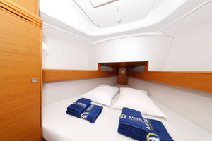 Sun Odyssey 33i „Cosma“ – fotka 31