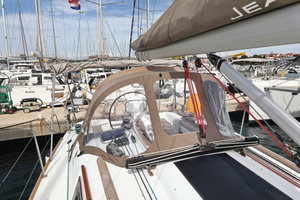 Sun Odyssey 33i „Cosma“ – fotka 15