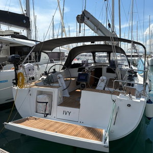 Hanse 415 „Ivy“ – fotka 1