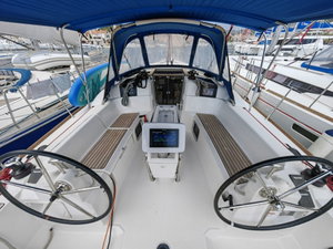 Sun Odyssey 389