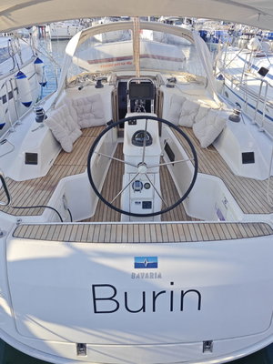 Bavaria Cruiser 33