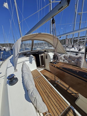 Bavaria Cruiser 33