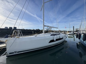 Dufour 37 „Rhapsody“ – fotka 4