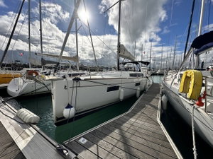 Oceanis 38.1 „Delfino“ – fotka 1