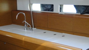 Sun Odyssey 479 „SYMI“ – fotka 10