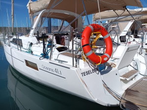 Oceanis 41.1 „TSELENA“ – fotka 2