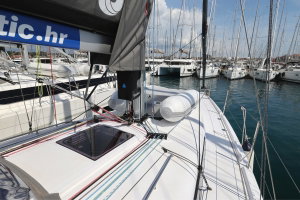First 36 „March“ – fotka 2