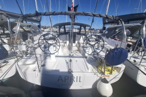 First 36 „April“ – fotka 2