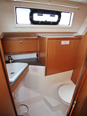 Bavaria 34 Cruiser „Lucy“ – fotka 5