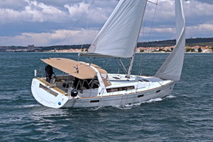 Oceanis 45 „Golden Dreams“ – fotka 1