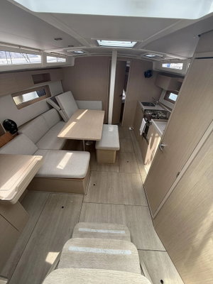 Oceanis 37.1