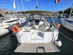 Sun Odyssey 449 „Canne Bleue“ – fotka 1