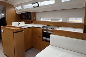 Sun Odyssey 410 „Maral“ – fotka 8