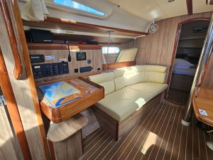 Sun Odyssey 42i