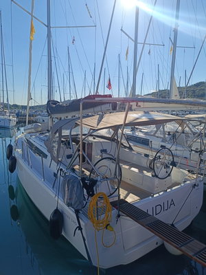 Sun Odyssey 380 „Lidija“ – fotka 3