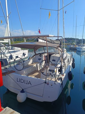 Sun Odyssey 380 „Lidija“ – fotka 2