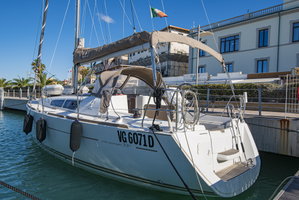 Sun Odyssey 33i „Ribellina“ – fotka 1