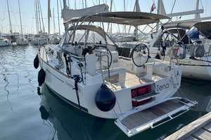 Oceanis 38.1 „Tena“ – fotka 7