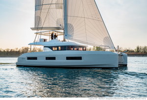 Lagoon 55 „Black Caviar“ – fotka 1