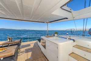 Lagoon 55 „Black Caviar“ – fotka 5