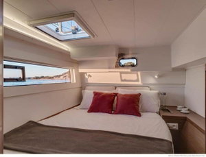 Lagoon 400 S2 „Providence“ – fotka 3