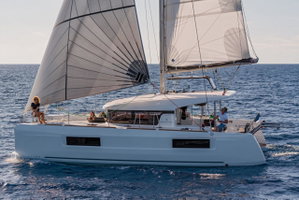Lagoon 400 S2 „Providence“ – fotka 1