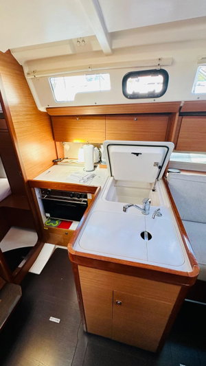 Dufour 360 GL „Alpha“ – fotka 9