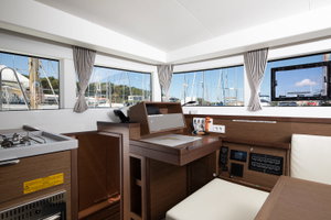 Lagoon 40 „Yolo“ – fotka 13