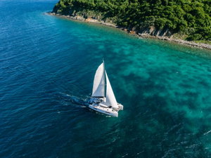 Lagoon 40 „Cloudwalker“ – fotka 3