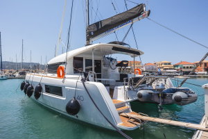 Lagoon 40 „Deva“ – fotka 1