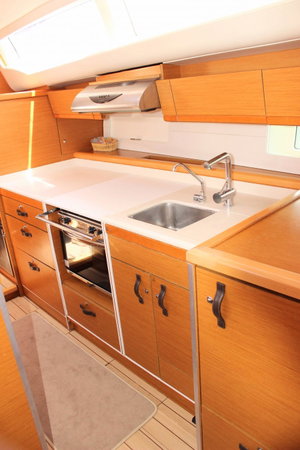 Jeanneau 54 „Blue Angel“ – fotka 10