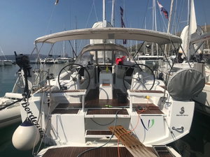 Oceanis 38.1 „Bordeaux“ – fotka 3