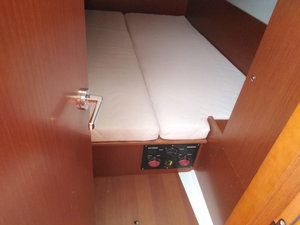 Oceanis 38.1 „Bordeaux“ – fotka 9